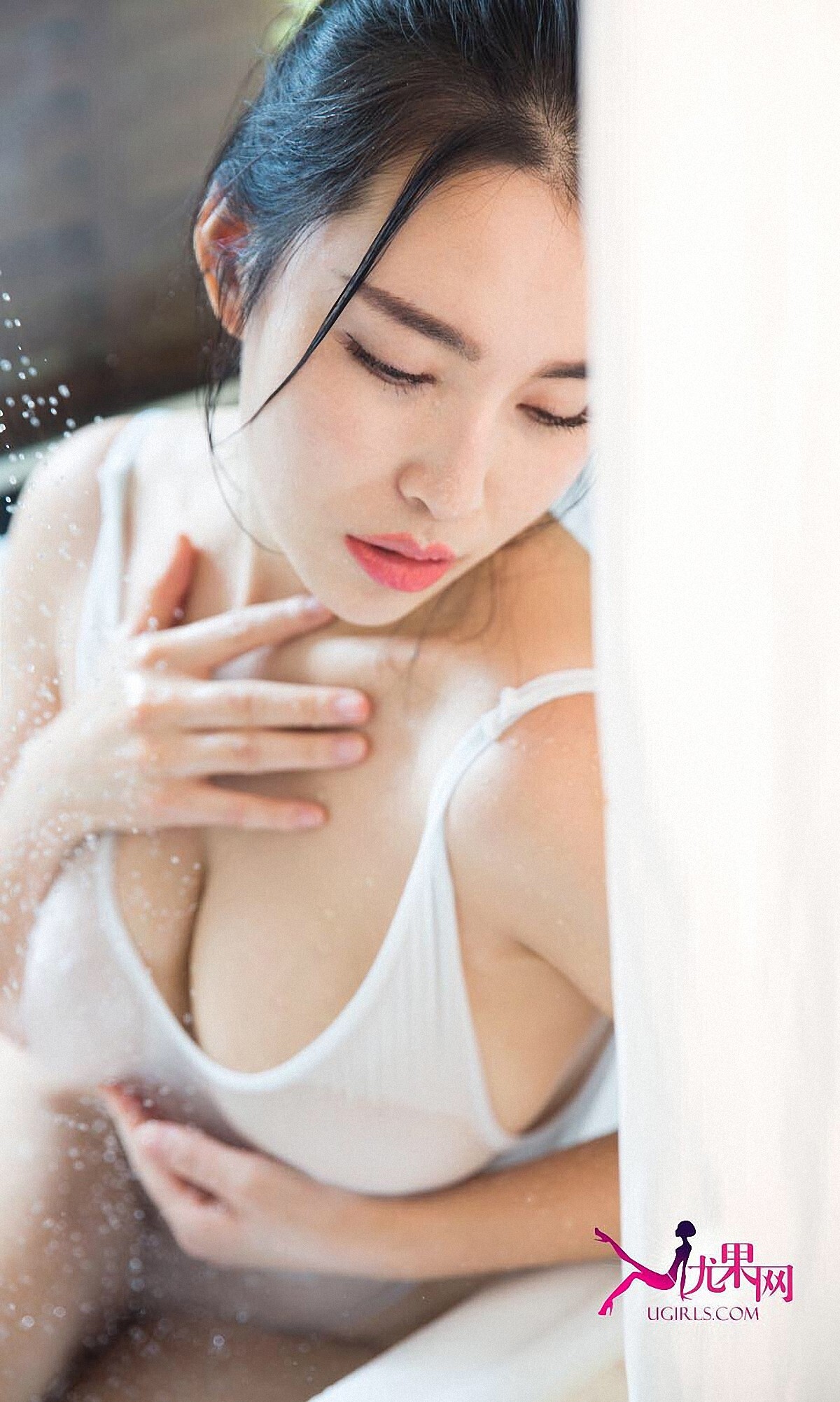 [Ugirls爱尤物]APP2015 No.229 杨依